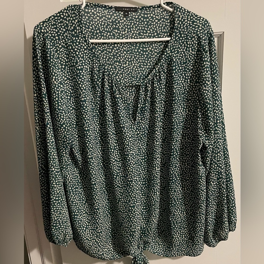 West Kei Green and White Tie Blouse - Size XL